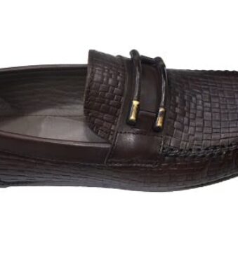 it is nice on corporate, native and casual wears